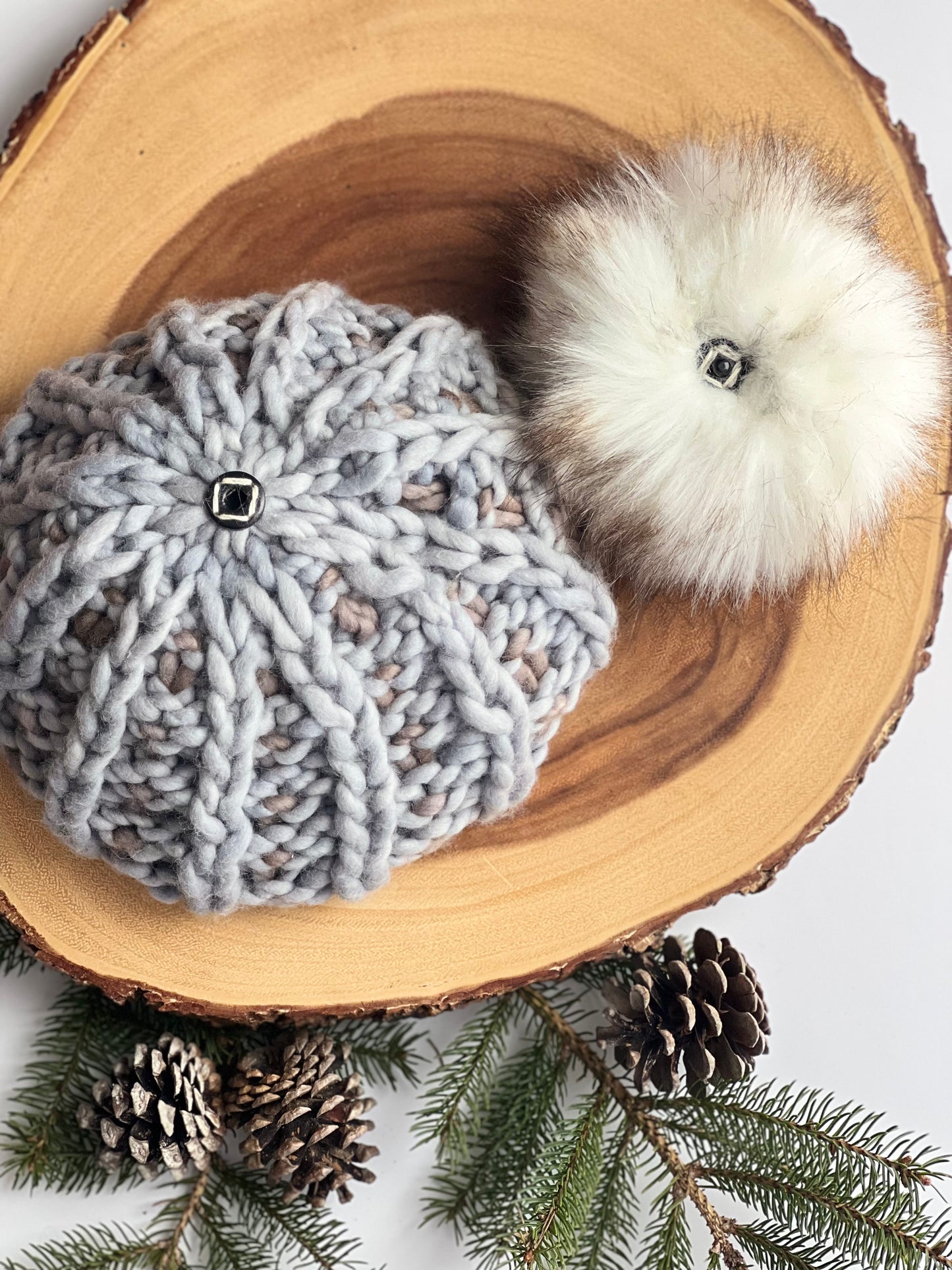 Luxe East Bay Beanie | Fog x Sombras